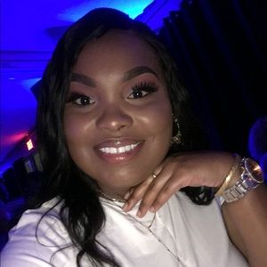 Meet your Posher, Rockeisha